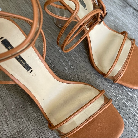 *SOLD* ZARA CLEAR VINYL TRANSPARENT STRAPPY HIGH HEELS with Tan Beige Trim - Picture 6 of 13